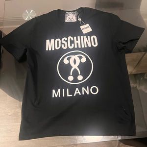 Moschino crew neck T.shirt..